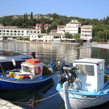 Villa Bacchus Kassiopi Corfu Exteriör bild