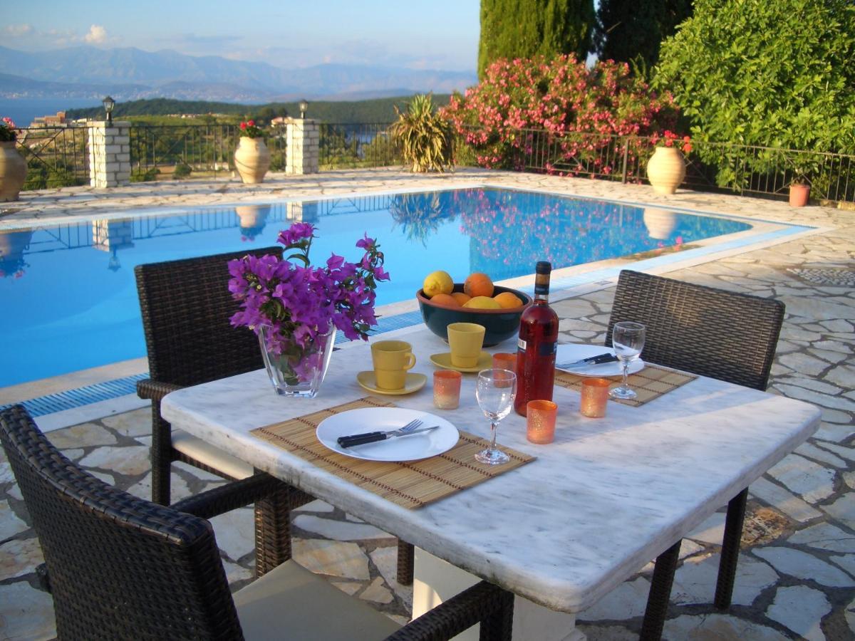 Villa Bacchus Kassiopi Corfu Exteriör bild