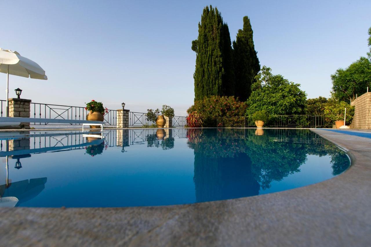 Villa Bacchus Kassiopi Corfu Exteriör bild