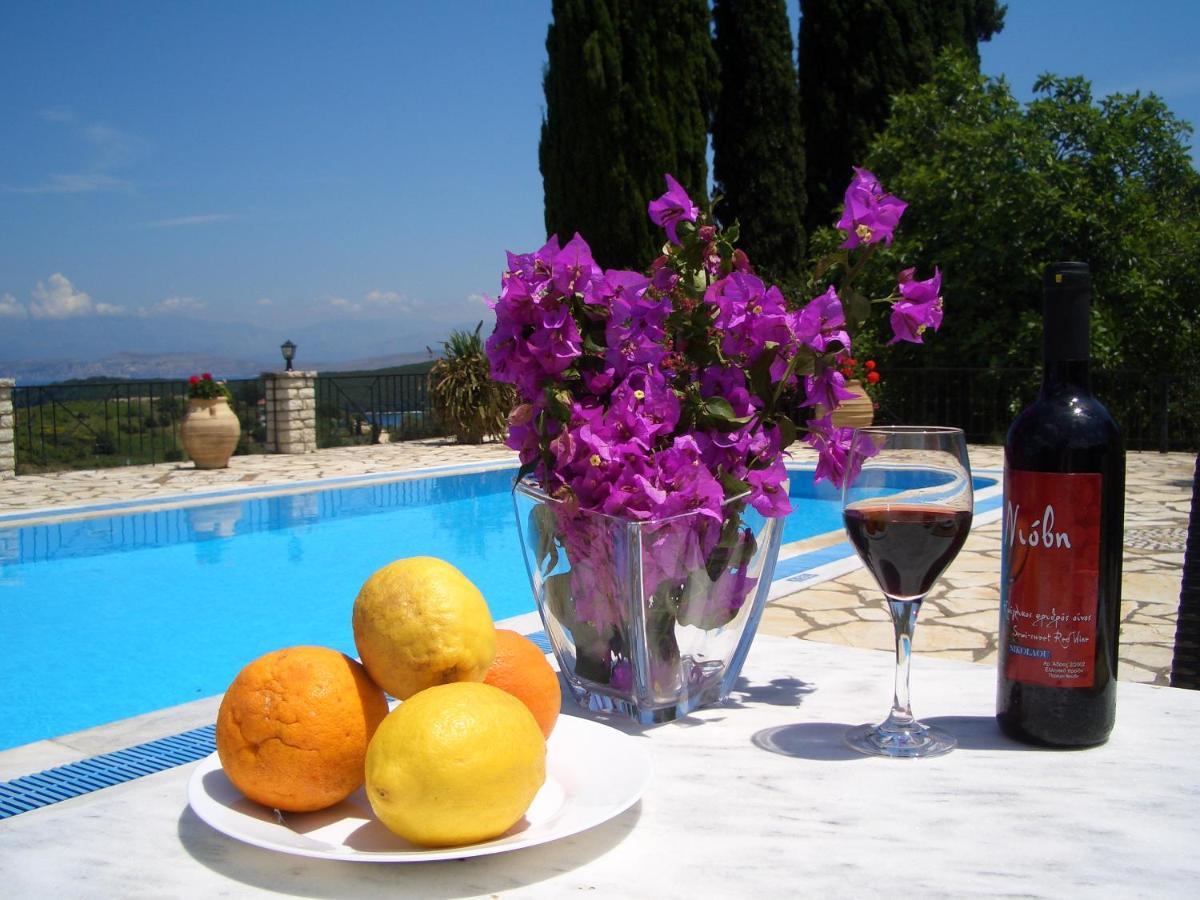 Villa Bacchus Kassiopi Corfu Exteriör bild