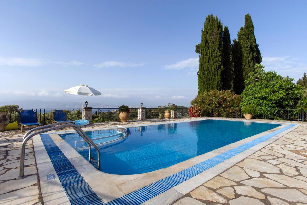 Villa Bacchus Kassiopi Corfu Exteriör bild