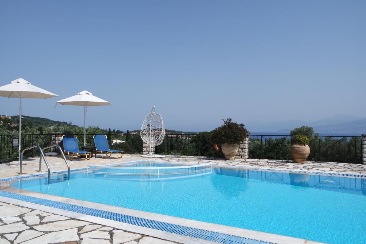 Villa Bacchus Kassiopi Corfu Exteriör bild