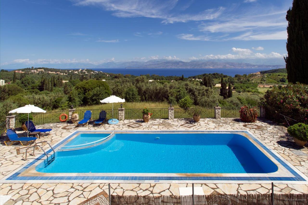 Villa Bacchus Kassiopi Corfu Exteriör bild