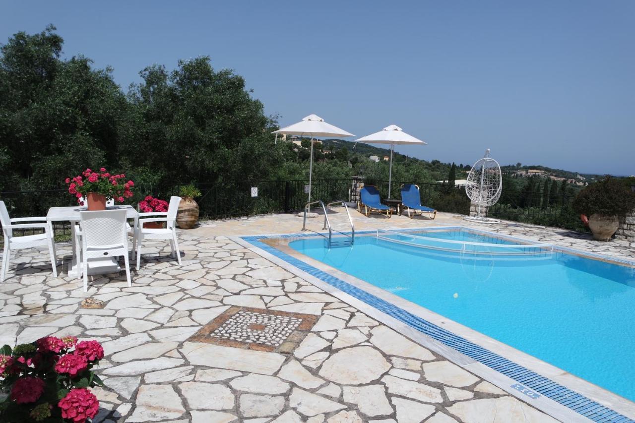 Villa Bacchus Kassiopi Corfu Exteriör bild