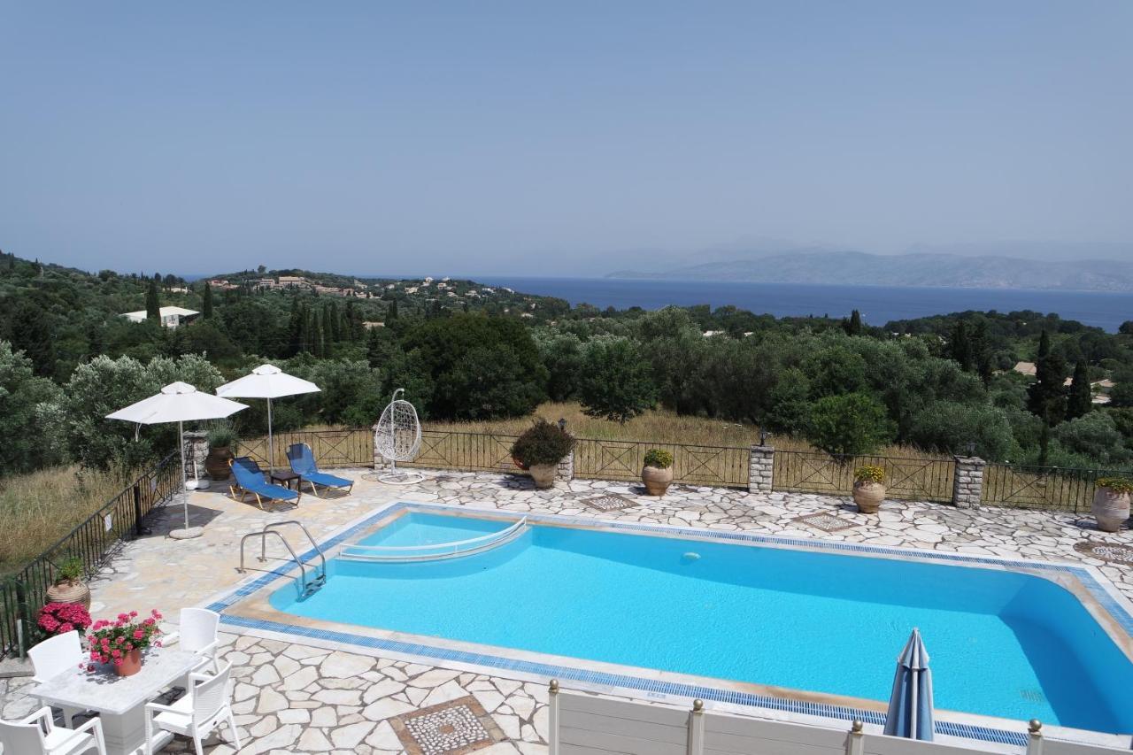 Villa Bacchus Kassiopi Corfu Exteriör bild
