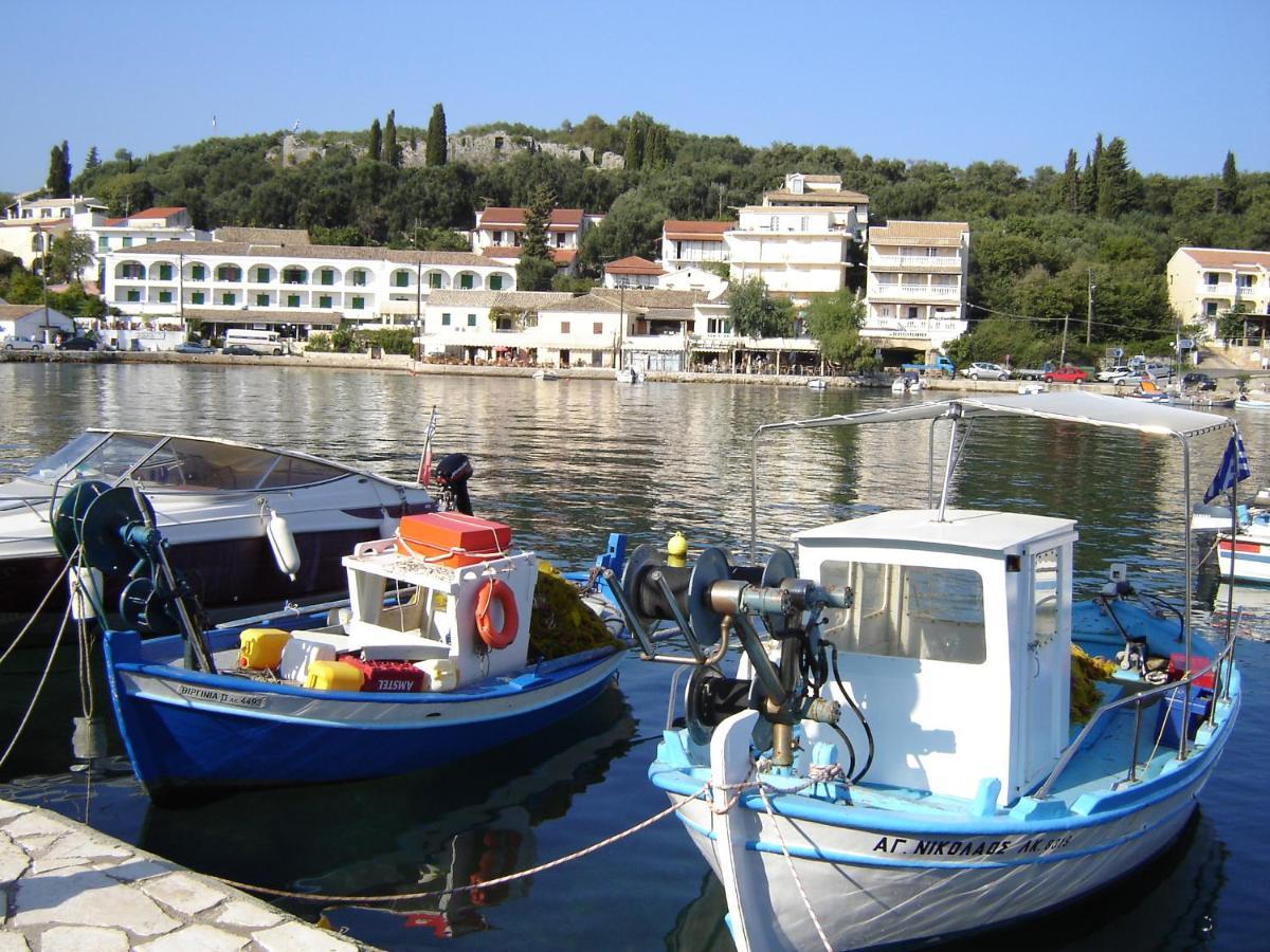 Villa Bacchus Kassiopi Corfu Exteriör bild